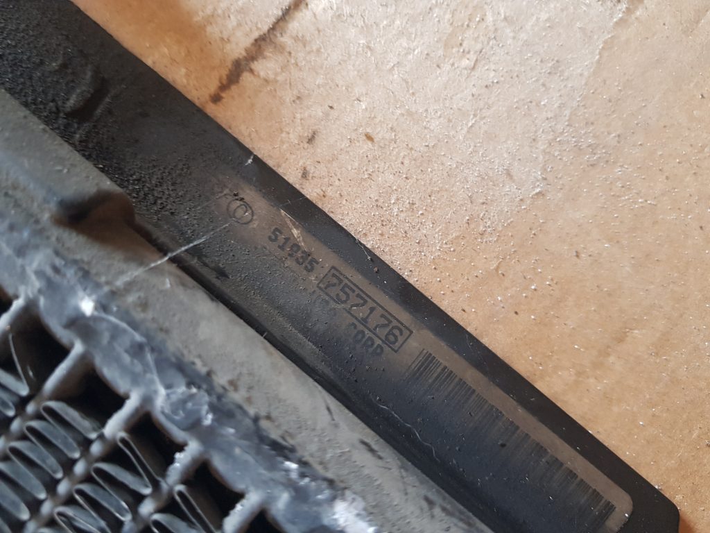 Gaisa kondicioniera radiators priekš VOLVO V70 1997