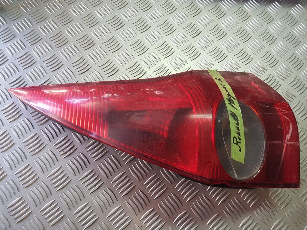 Aizmugurējais labais lukturis priekš RENAULT MEGANE 2004 1 Aizmugurējais labais lukturis priekš RENAULT MEGANE 2004