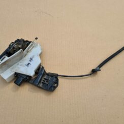 Aizmugurējo labo durvju slēdzene priekš VW PASSAT 2000 BLUE