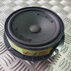 Durvju skaļrunis, apakšā priekš VW GOLF 2014