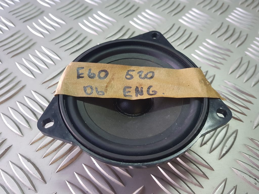 Durvju skaļrunis, apakšā priekš BMW 520D E60 2006 ENG. 1 Durvju skaļrunis, apakšā priekš BMW 520D E60 2006 ENG.