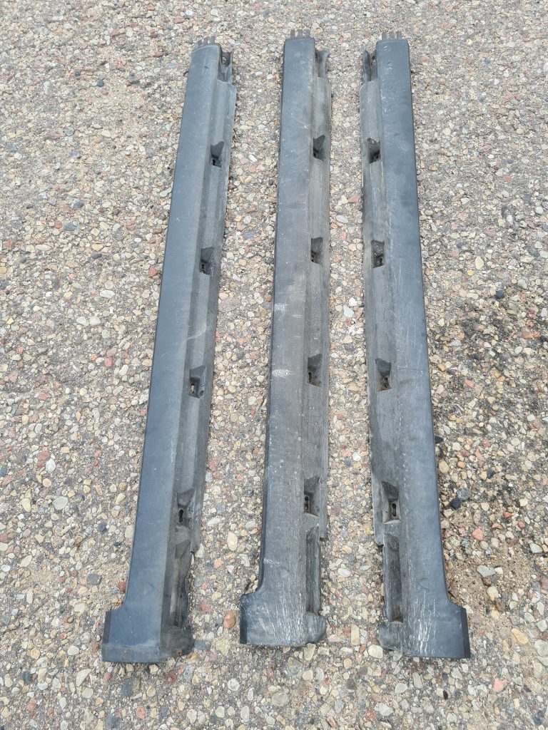 Ārēja sliekšņa uzlika priekš VW PASSAT B6 2008 ANGL. 1 Ārēja sliekšņa uzlika priekš VW PASSAT B6 2008 ANGL.