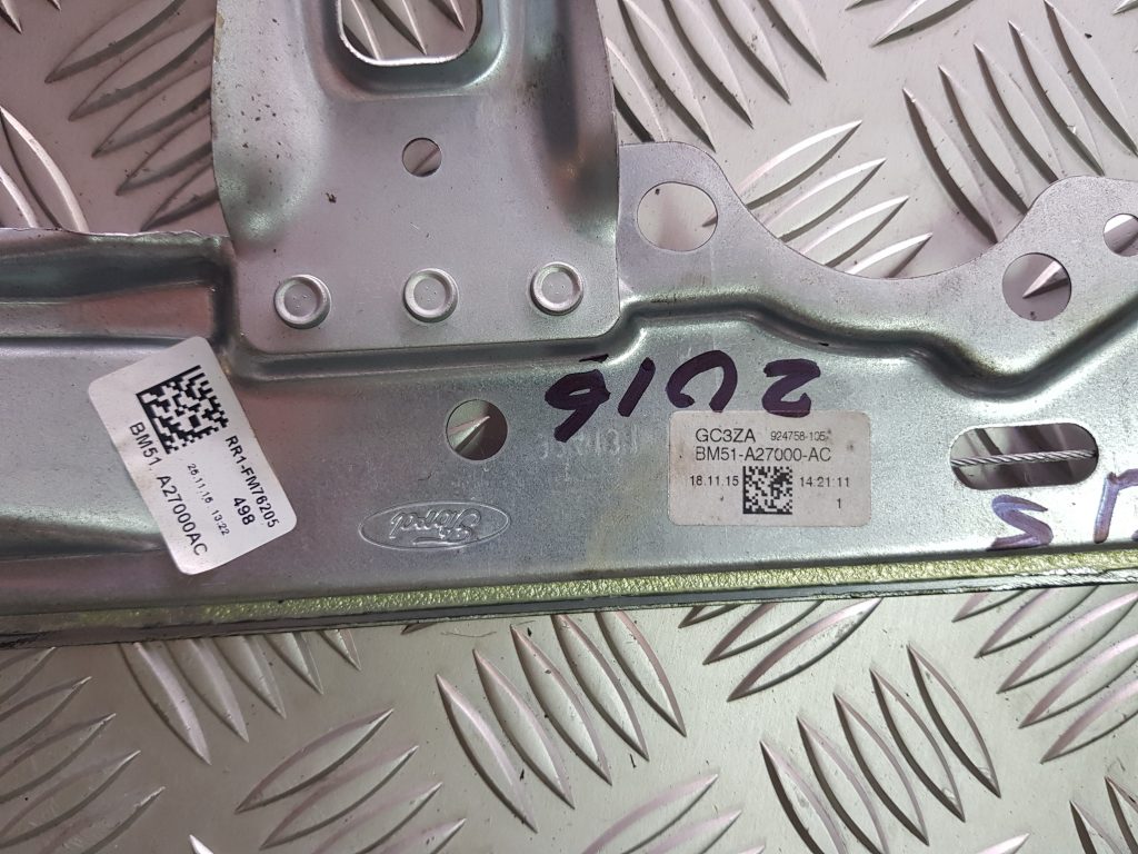 Stikla pacelšanas mehānisms aizmugurējais labais priekš FORD FOCUS 2016