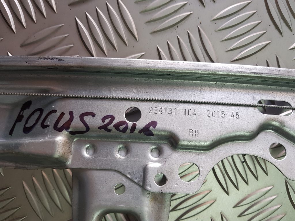 Stikla pacelšanas mehānisms aizmugurējais labais priekš FORD FOCUS 2016