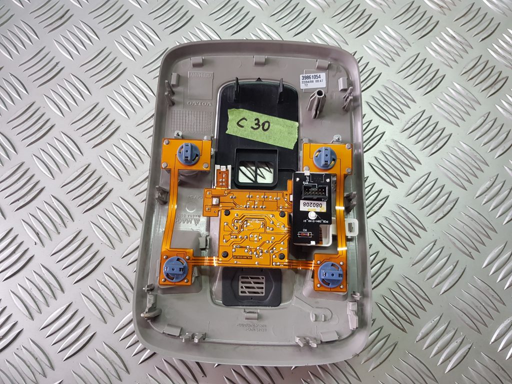 Salona apgaismojuma panelis priekš VOLVO C30 2008 BLACK 2 Salona apgaismojuma panelis priekš VOLVO C30 2008 BLACK