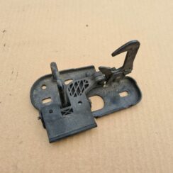 Dzinēja pārsega slēdzenes cilpa priekš VW PASSAT B6 2008 ANGL.