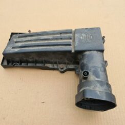 Gaisa filtra korpusa vāks priekš VW PASSAT B6 2008 ANGL.