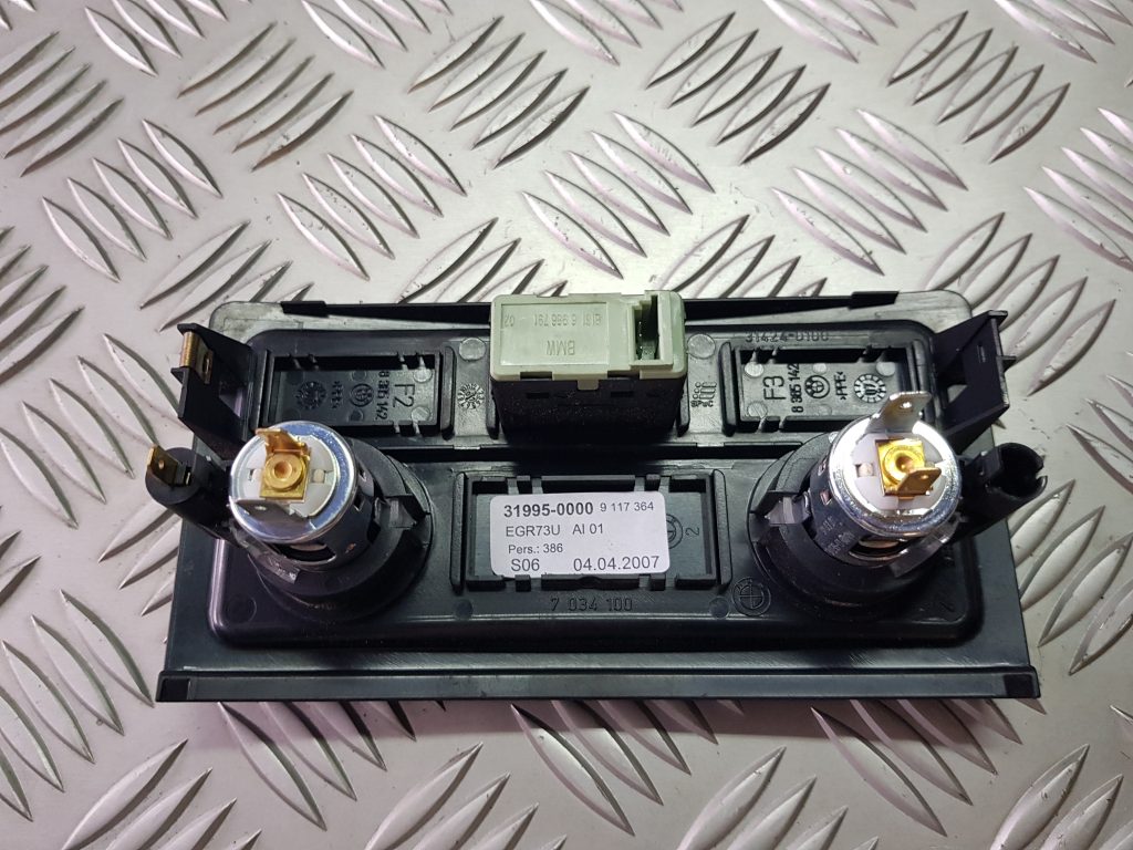 USB/AUX adapteris priekš BMW 525D E61 2007 TOURING BLACK