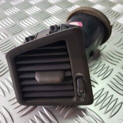 Mērinstrumentu paneļa gaisa vads, pa kreisi priekš VOLVO V70 2003 GREY