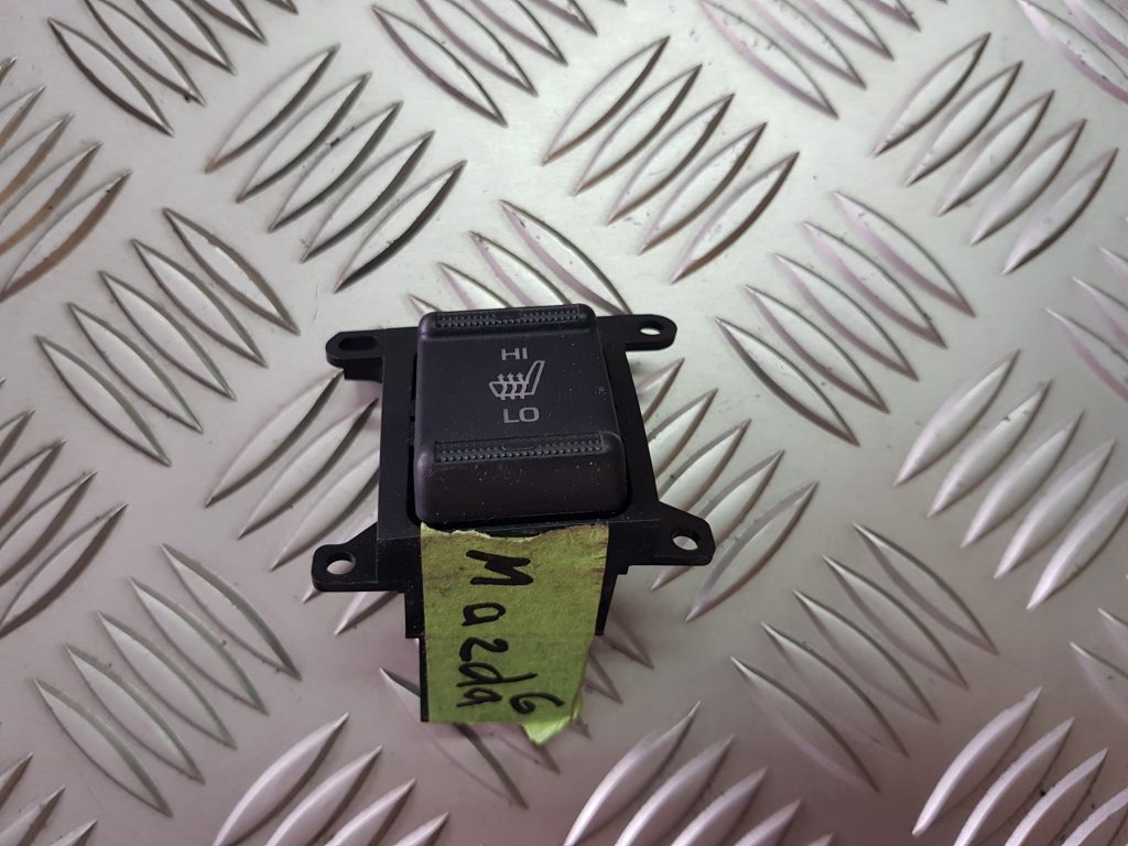 Sēdekļa apsildes ieslēgšanas poga priekš MAZDA 6 2006 1 Sēdekļa apsildes ieslēgšanas poga priekš MAZDA 6 2006