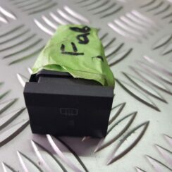 Aizmugurējā stikla apsildes ieslēgšanas poga priekš ŠKODA FABIA 2003