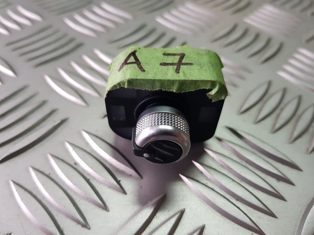 Spoguļa regulēšanas poga priekš AUDI A7 2011 SPORTBACK 1 Spoguļa regulēšanas poga priekš AUDI A7 2011 SPORTBACK