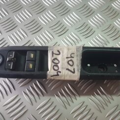 Šofera durvju slēdža pogas priekš PEUGEOT 407 2004