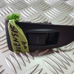 Stikla pacelšanas poga priekš TOYOTA AVENSIS 2004