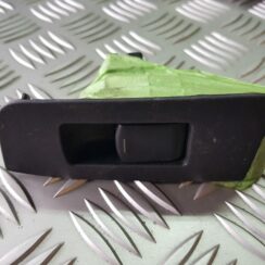 Stikla pacelšanas poga priekš NISSAN X-TRAIL 2008