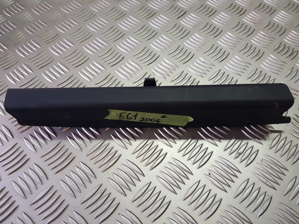 Durvju logu saules aizsargs priekš BMW 530D E61 2006 TOURING TITANSILVER 1 Durvju logu saules aizsargs priekš BMW 530D E61 2006 TOURING TITANSILVER