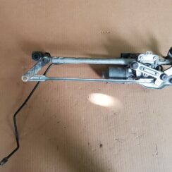 Vējstikla tīrīšanas mehānisms priekš VW GOLF 2014