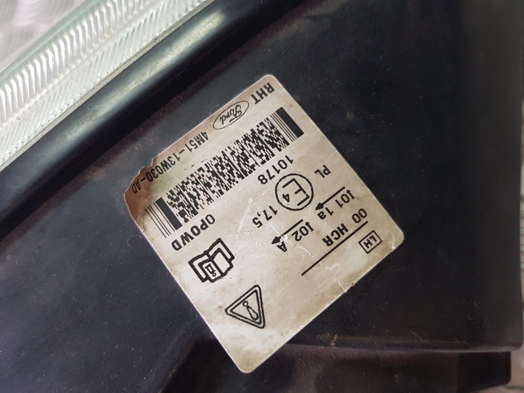 Priekšējais kreisais lukturis priekš FORD FOCUS 2006 3 Priekšējais kreisais lukturis priekš FORD FOCUS 2006