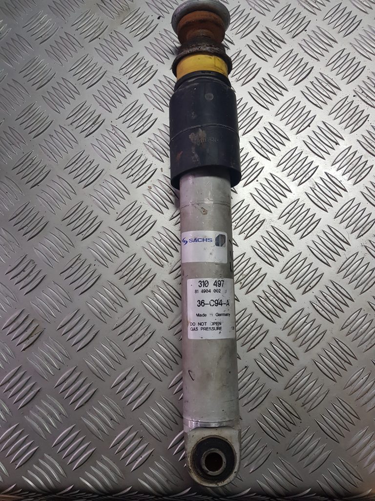 Aizmugurējais amortizators priekš BMW 530D E61 2006 TOURING TITANSILVER