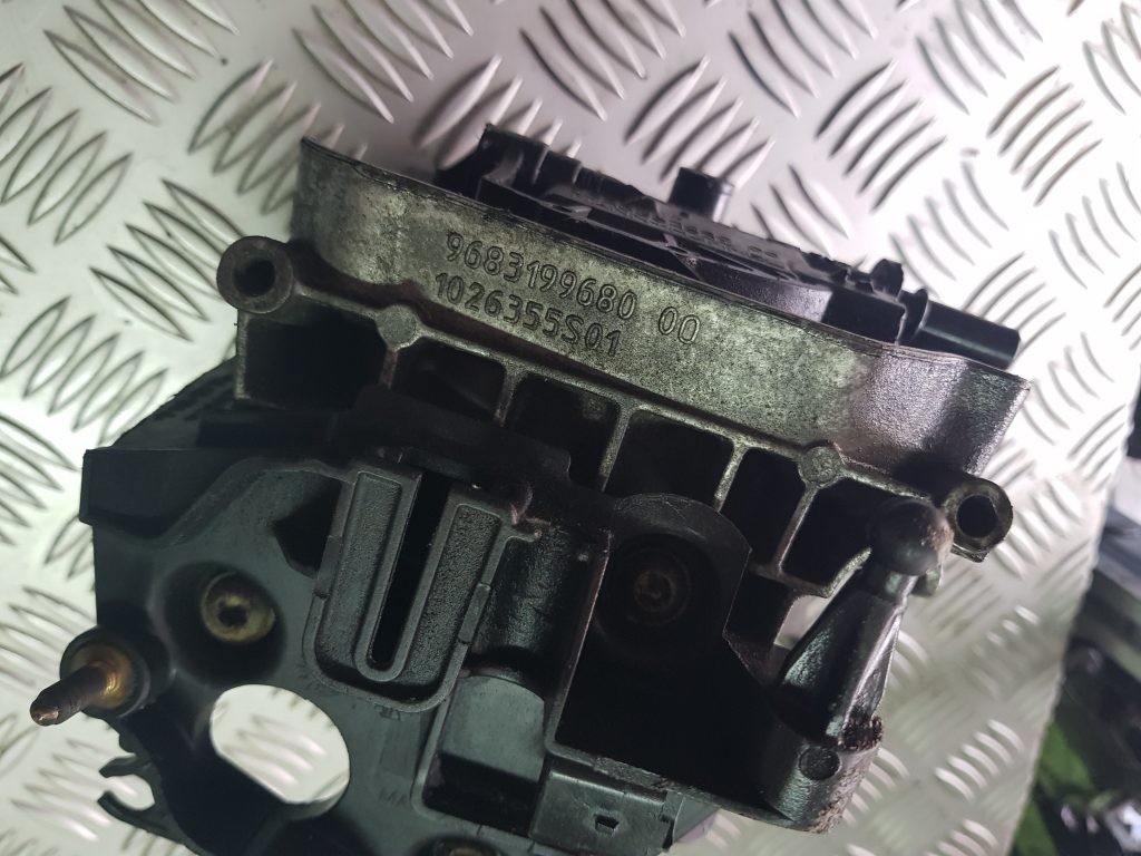 Degvielas filtra korpuss priekš FORD FOCUS 2016 4 Degvielas filtra korpuss priekš FORD FOCUS 2016