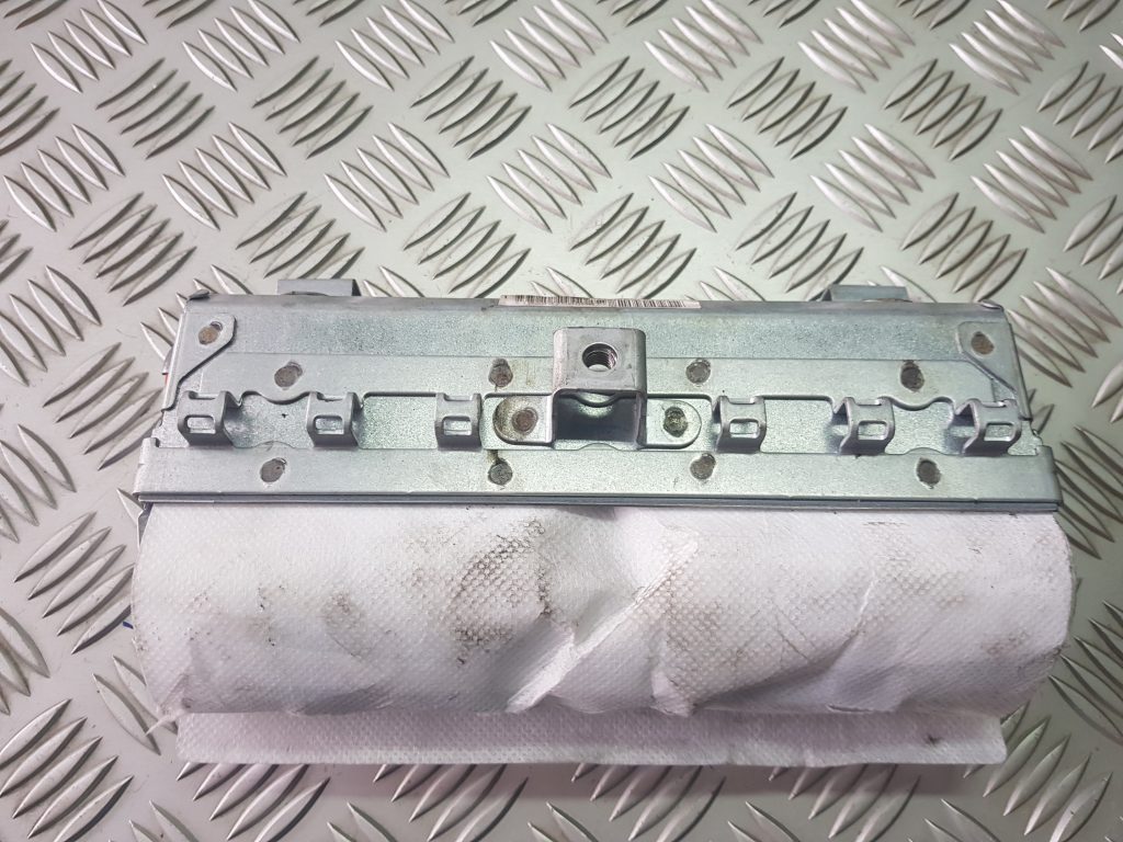 Mērinstrumentu paneļa drošības spilvens priekš TOYOTA COROLLA VERSO 2009 2 Mērinstrumentu paneļa drošības spilvens priekš TOYOTA COROLLA VERSO 2009