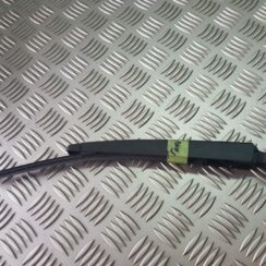 Aizmugurējā loga tīrītāja slotiņa priekš VW GOLF 2014