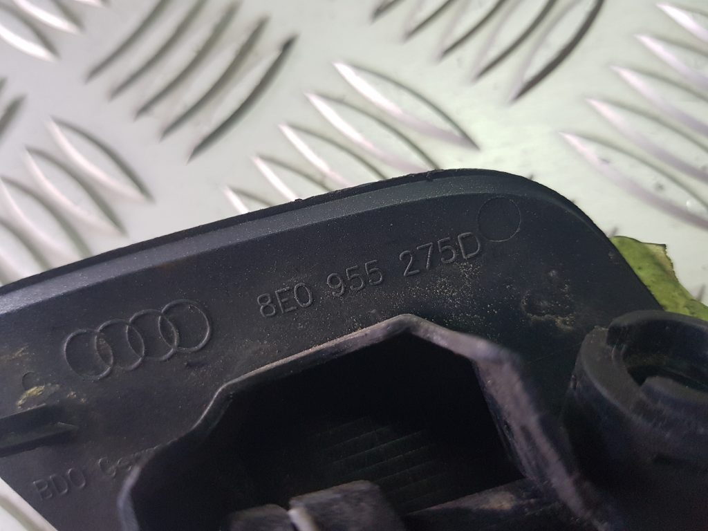 Lukturu mazgātāja sprauslas vāks priekš AUDI A4 2003