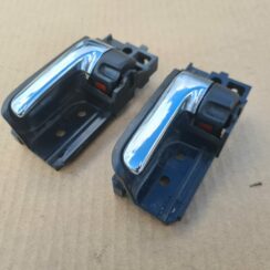 Salona durvju rokturis priekš TOYOTA AVENSIS 2008