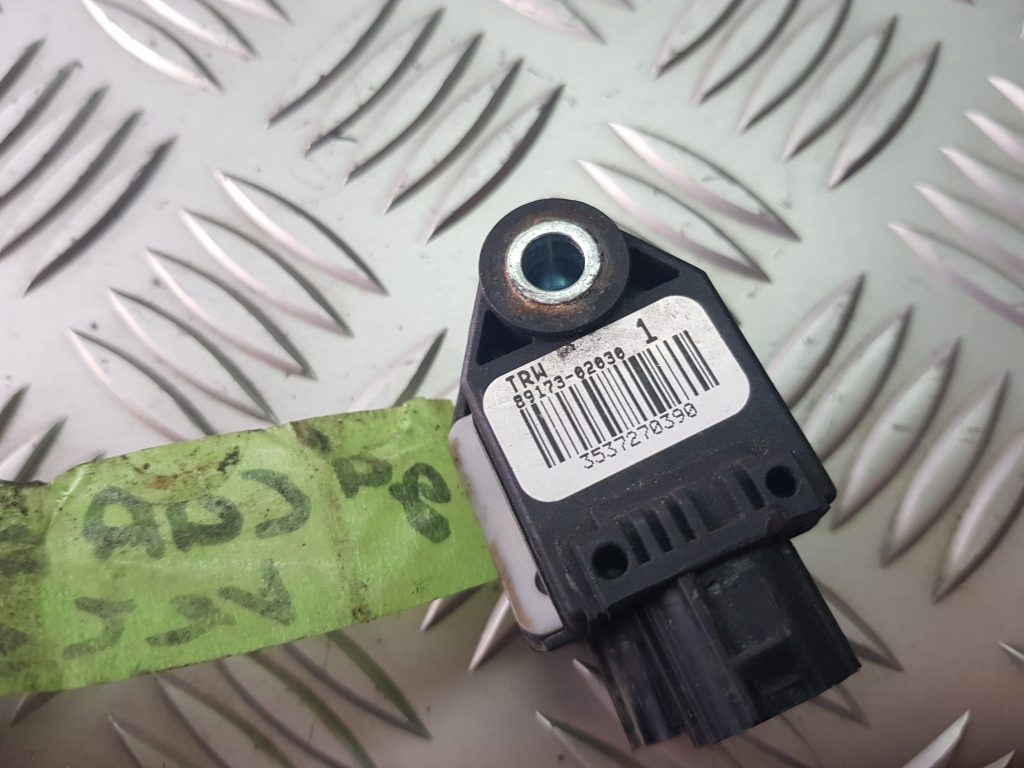 Drošības spilvena trieciensensors priekš TOYOTA COROLLA VERSO 2008 2 Drošības spilvena trieciensensors priekš TOYOTA COROLLA VERSO 2008