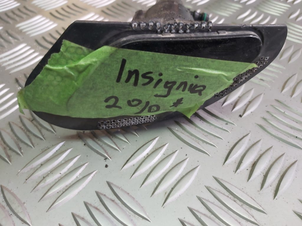 Lukturu mazgātāja sprausla priekš OPEL INSIGNIA SPORTS TOURER 2010