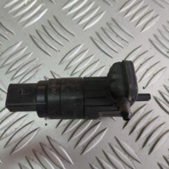 Mazgātāja šķidruma sūknis priekš VW GOLF 2014