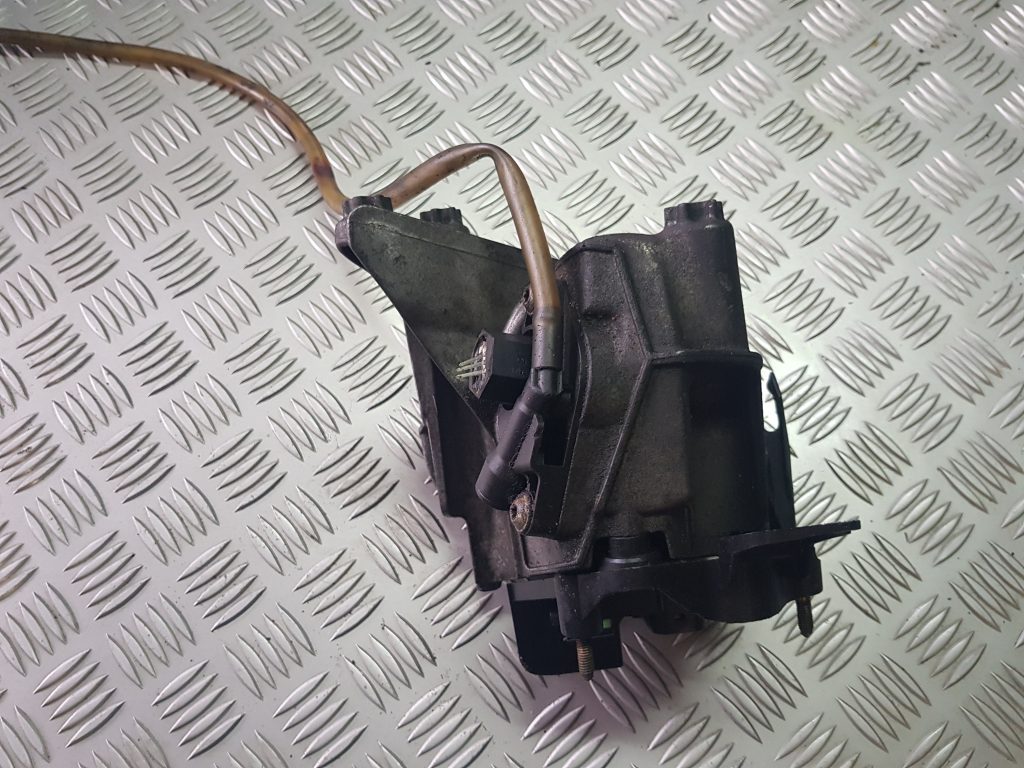 Degvielas filtra korpuss priekš FORD FOCUS 2016 1 Degvielas filtra korpuss priekš FORD FOCUS 2016