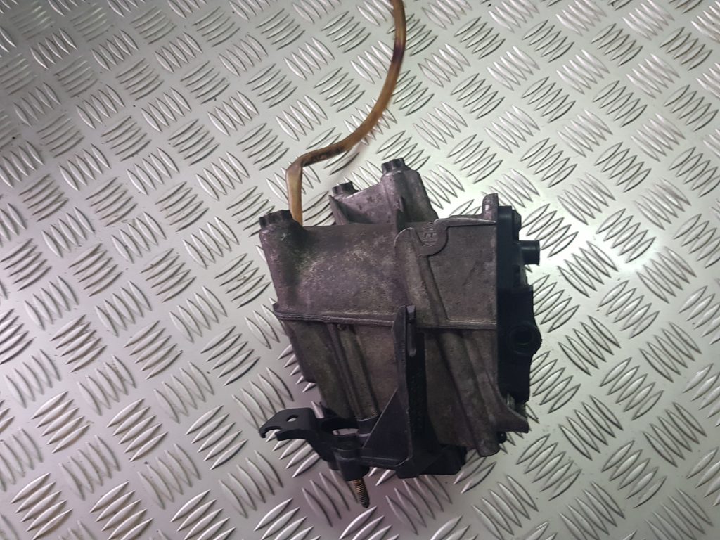 Degvielas filtra korpuss priekš FORD FOCUS 2016 2 Degvielas filtra korpuss priekš FORD FOCUS 2016