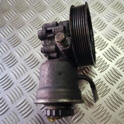 Hidrauliskais pastiprinātājs priekš TOYOTA AVENSIS 2008