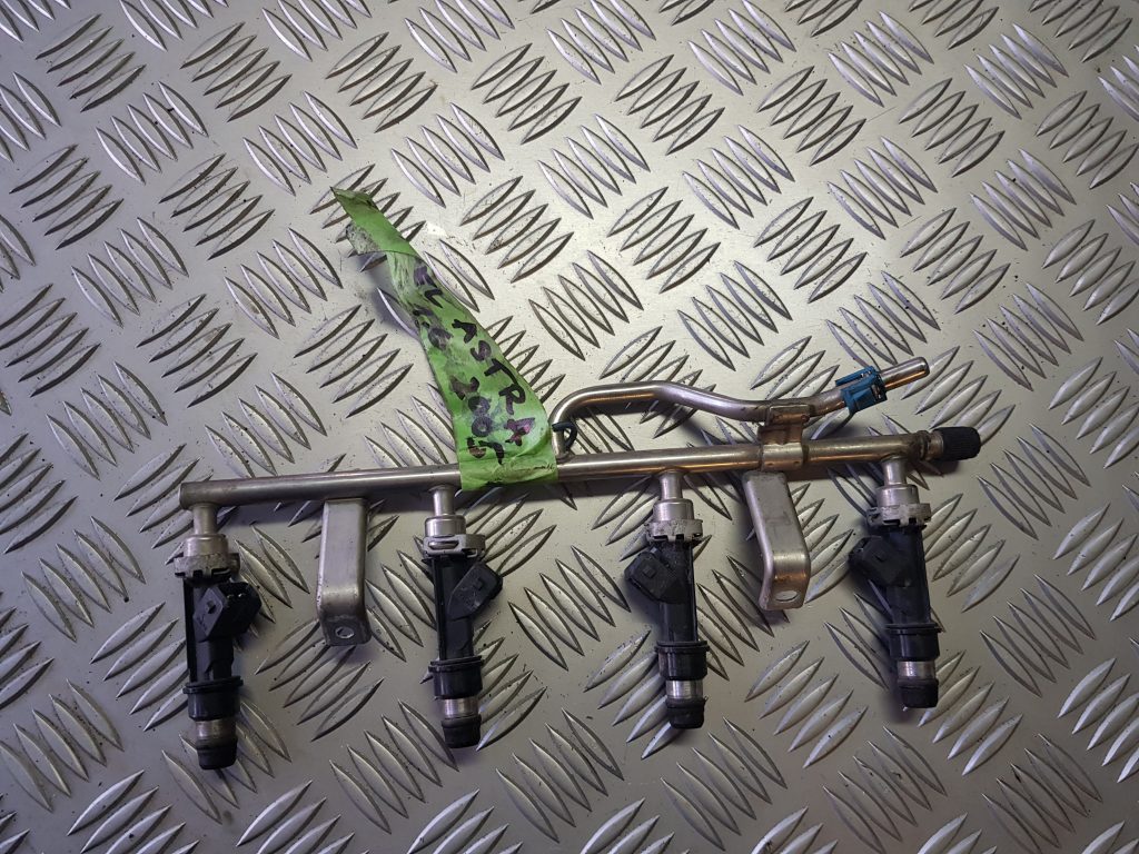 Degvielas sadales caurule priekš OPEL ASTRA H 2005 GREEN 1 Degvielas sadales caurule priekš OPEL ASTRA H 2005 GREEN