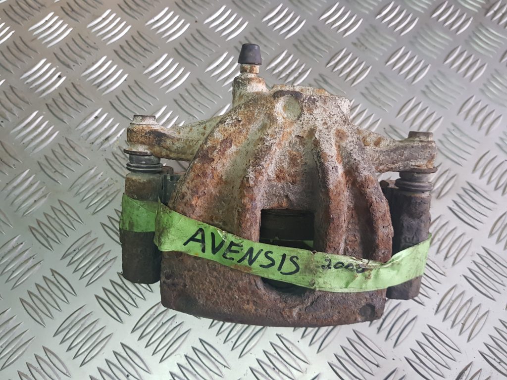 Priekšējais kreisais suports priekš TOYOTA AVENSIS 2008 1 Priekšējais kreisais suports priekš TOYOTA AVENSIS 2008