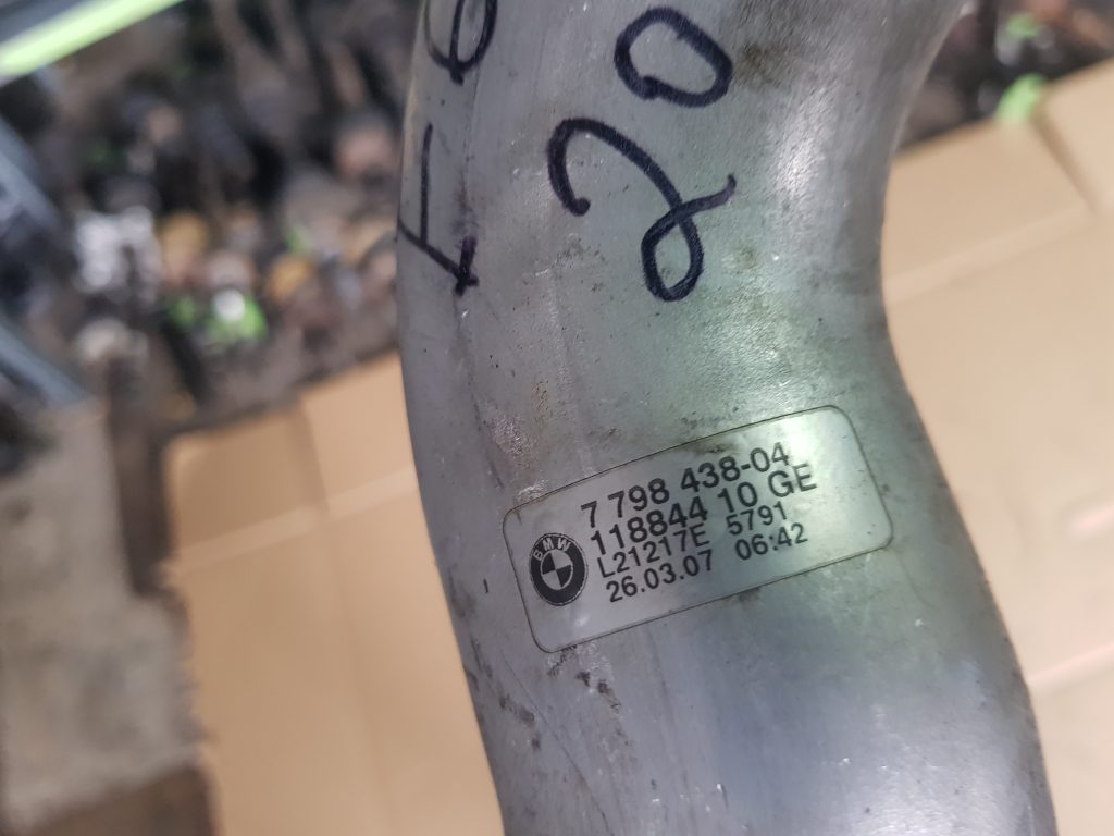 Interkulera caurule priekš BMW 525D E61 2007 TOURING BLACK 2 Interkulera caurule priekš BMW 525D E61 2007 TOURING BLACK