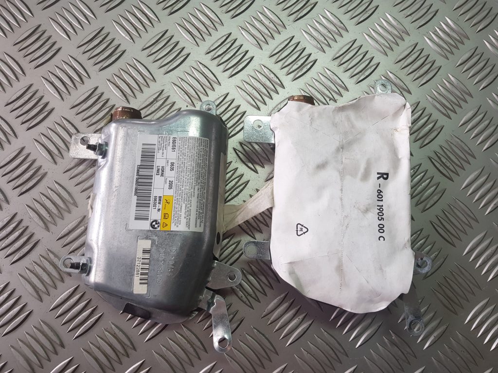 Priekšējo durvju drošības spilvens priekš BMW 525 E60 2006 BLACK 1 Priekšējo durvju drošības spilvens priekš BMW 525 E60 2006 BLACK