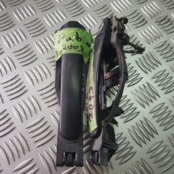 Ārējais durvju rokturis priekš ŠKODA FABIA 2003