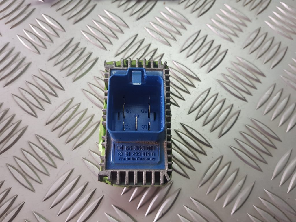 Kvēlsveču releja priekš OPEL VECTRA C 2008 2 Kvēlsveču releja priekš OPEL VECTRA C 2008