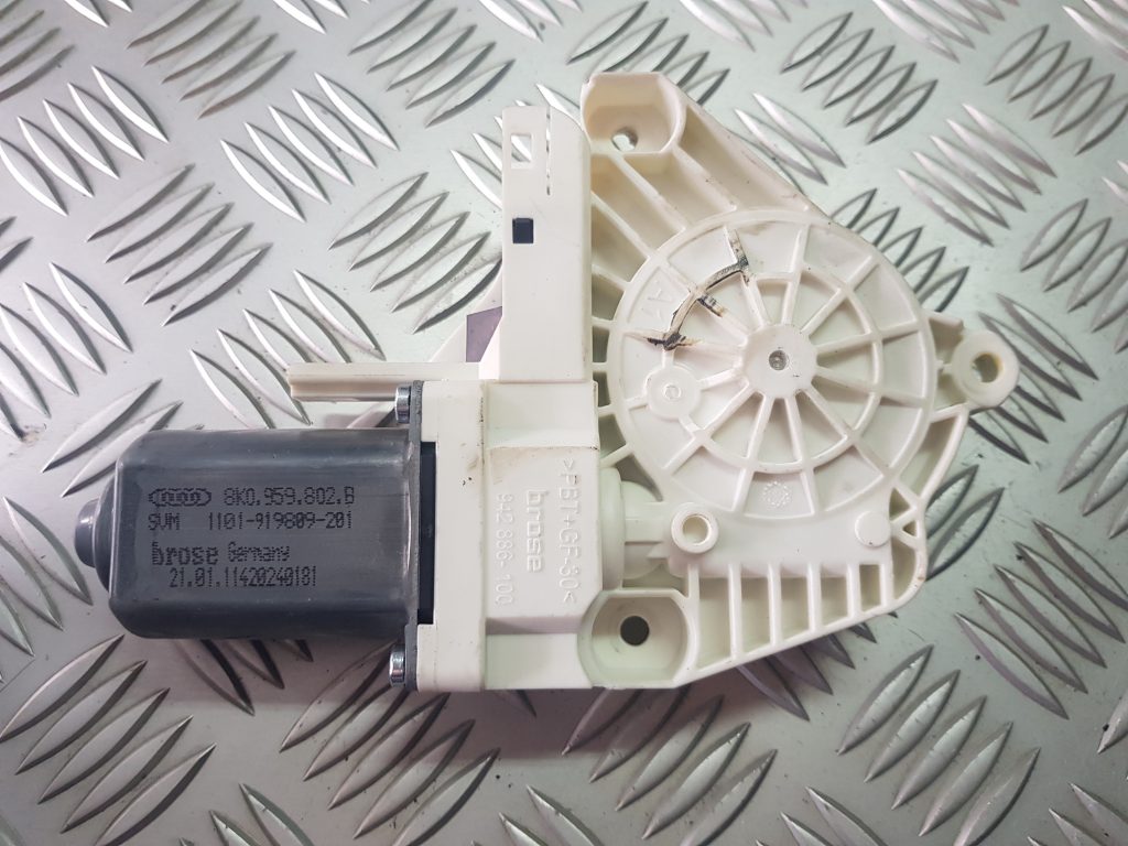 Elektrisko stiklu motors priekš AUDI A7 2011 SPORTBACK 4 Elektrisko stiklu motors priekš AUDI A7 2011 SPORTBACK