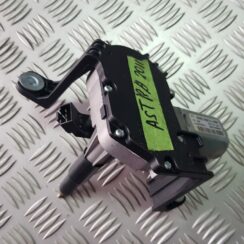 Aizmugurējā stikla tīrītāja motors priekš OPEL ASTRA J 2011