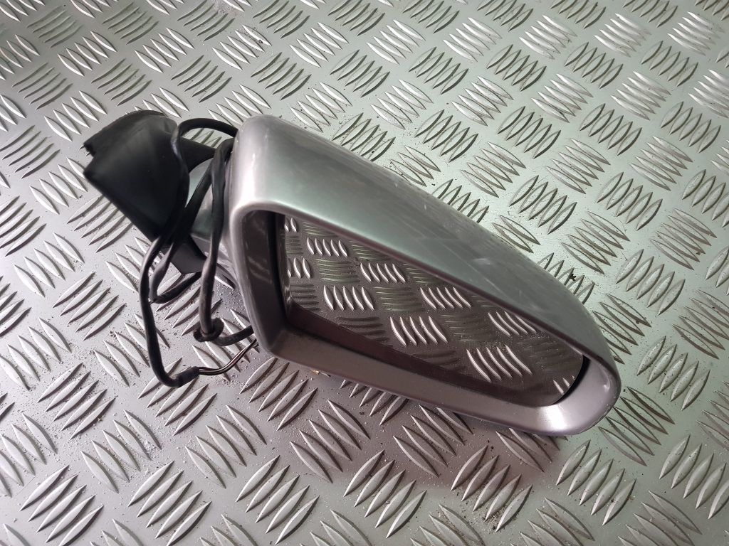 Ārējais spogulis, pa labi priekš AUDI A4 2001 1 Ārējais spogulis, pa labi priekš AUDI A4 2001
