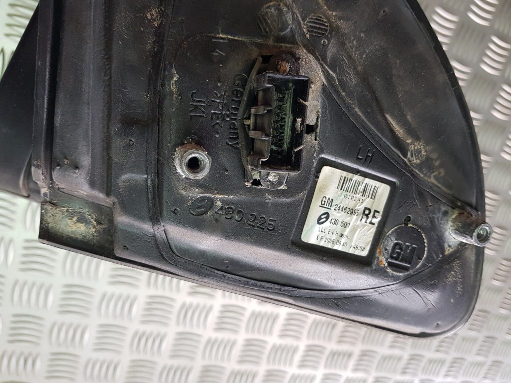 Ārējais spogulis, pa kreisi priekš OPEL ASTRA H 2005 GREEN 2 Ārējais spogulis, pa kreisi priekš OPEL ASTRA H 2005 GREEN