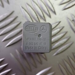 Pneimo piekares releja priekš MERCEDES BENZ E250 W212 2014