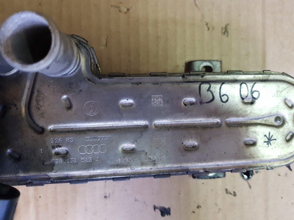 EGR vārsta dzesētājs priekš VW PASSAT B6 2006 ANGL. UNIVERSAL 2 EGR vārsta dzesētājs priekš VW PASSAT B6 2006 ANGL. UNIVERSAL