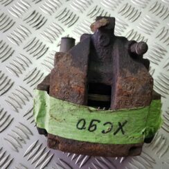 Aizmugurējais kreisais suports priekš VOLVO XC90 2004