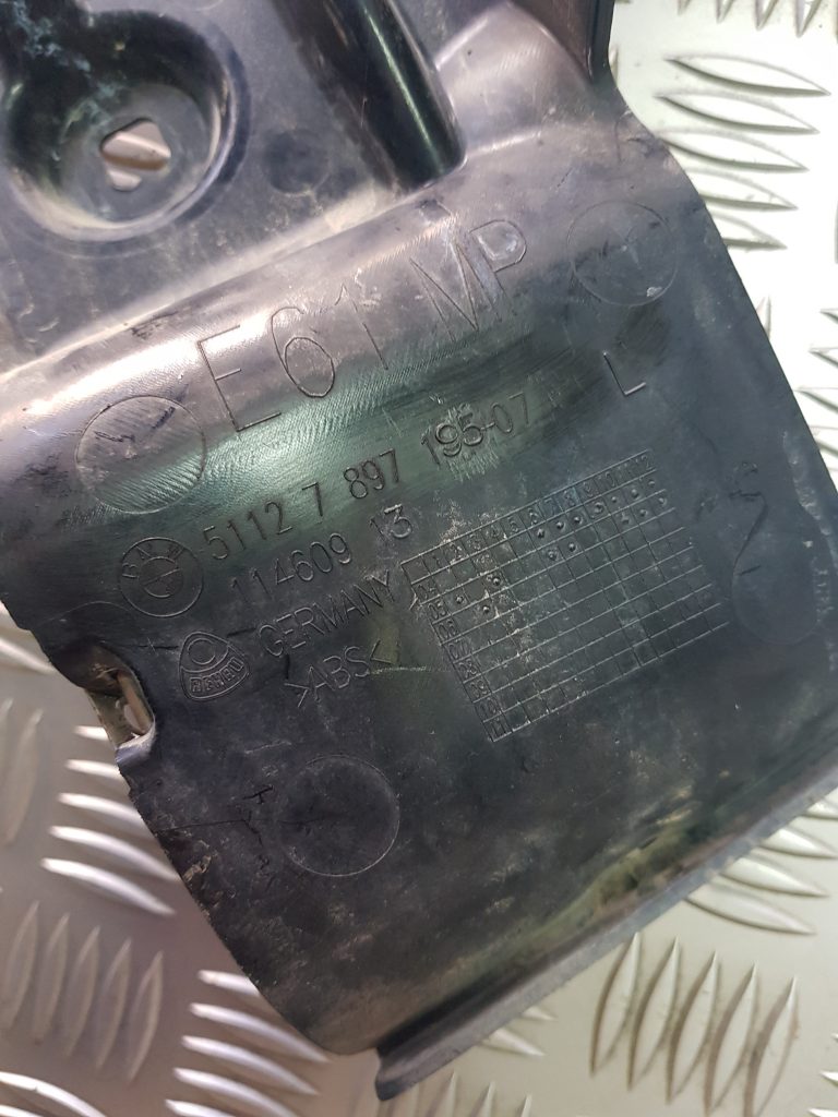 Aizmugurējā spārna un bufera stiprinājums priekš BMW 530D E61 2006 TOURING TITANSILVER