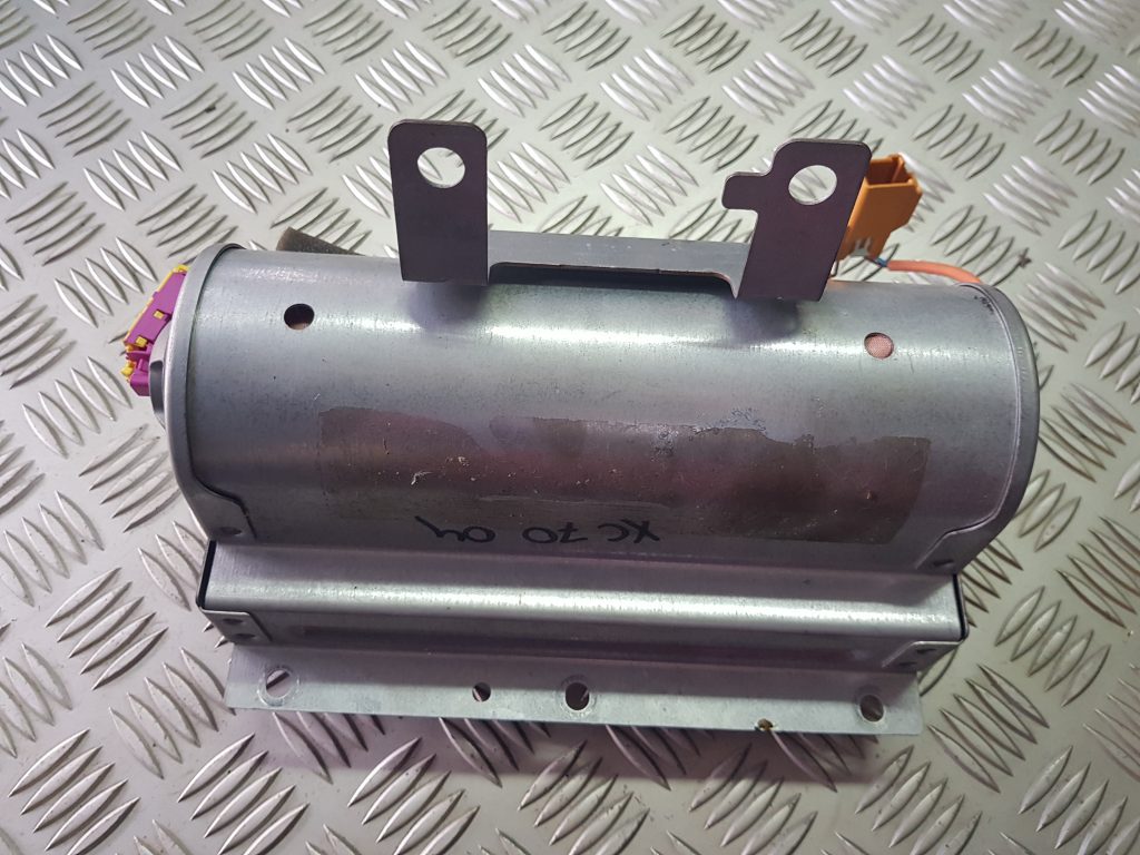 Mērinstrumentu paneļa drošības spilvens priekš VOLVO XC70 2004