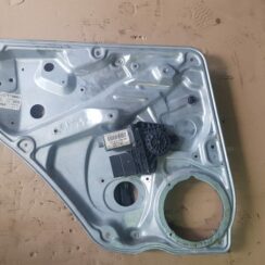 Stikla pacelšanas mehānisma panele priekš VW PASSAT 2007 UNIVERSAL SILVER